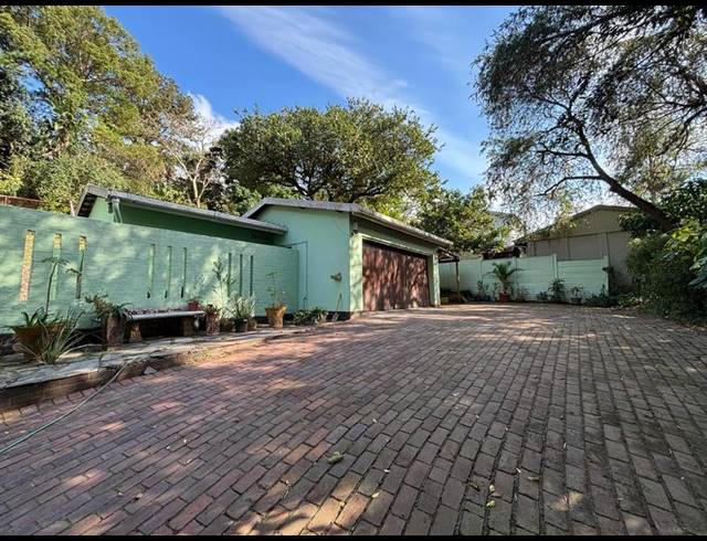 3 BEDROOM HOUSE FOR SALE IN COWIES HILL